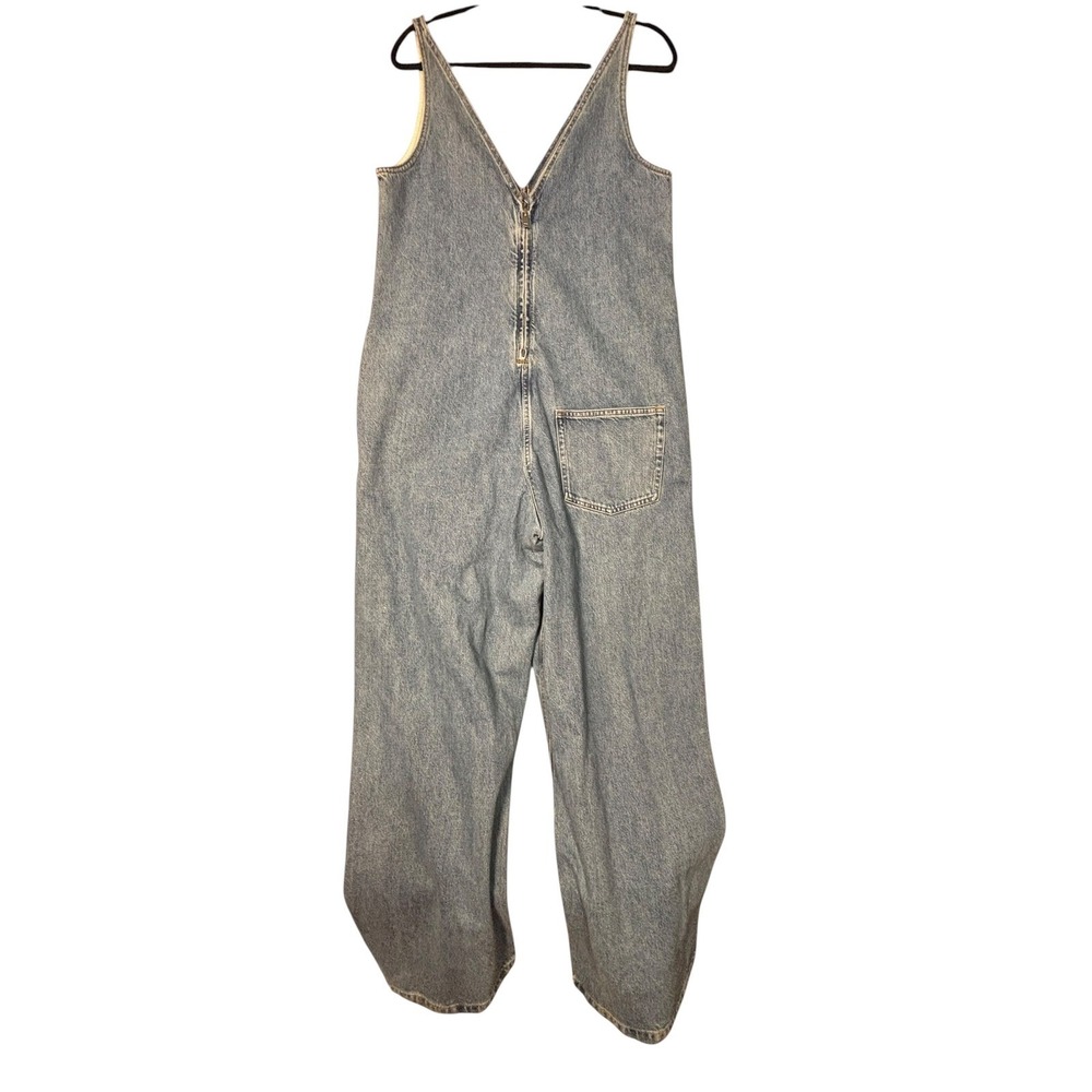 Blue‎ Denim Wide Leg Jumpsuit V-Neck Sleeveless Zip Back Overalls Light Wash